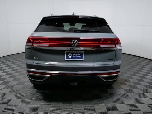 Certified 2025 Volkswagen Atlas Cross Sport SEL image 31