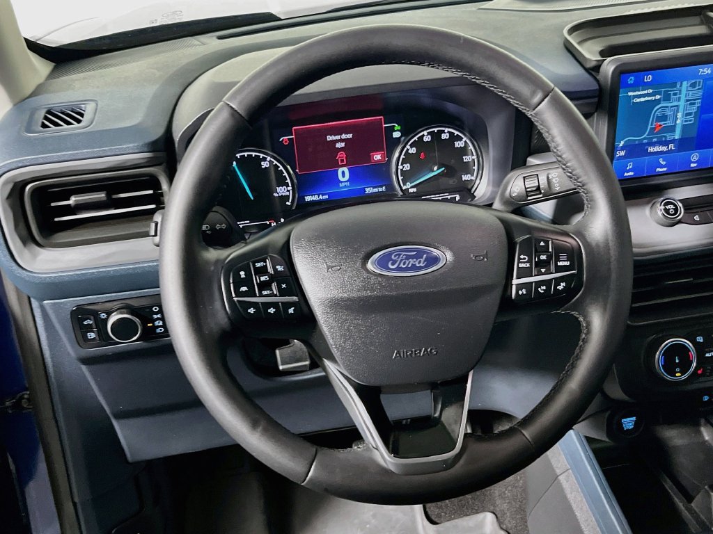 Used 2024 Ford Maverick Lariat w/ Black Appearance Package FWD image 17