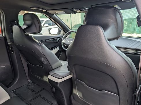 Certified 2024 Kia EV6 GT-Line w/ GT-Line White Seat Package image 19