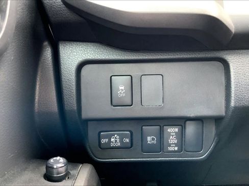 Used 2023 Toyota Tacoma TRD Sport w/ Technology Package image 35