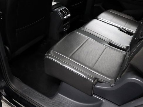 Used 2021 Volkswagen Tiguan SE R-Line image 26