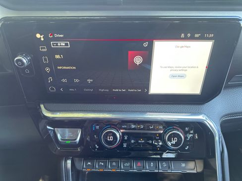 Used 2023 GMC Sierra 1500 Denali w/ Denali Reserve Package AWD/4WD image 16