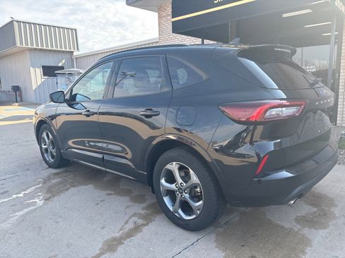 Used 2024 Ford Escape ST-Line image 10
