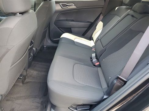 New 2026 Kia Sportage LX image 20