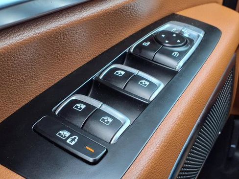 Used 2024 Kia Telluride SX X-Pro AWD/4WD image 17