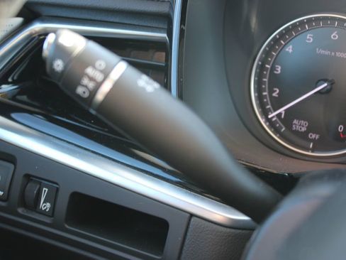 Used 2024 Cadillac XT6 Premium Luxury image 41