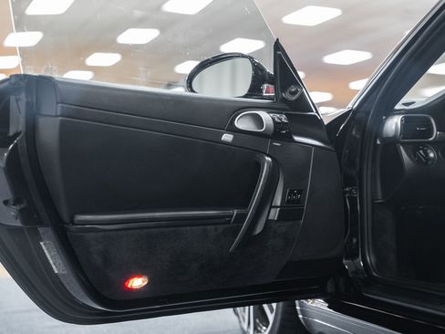 Used 2011 Porsche 911 Turbo S image 34