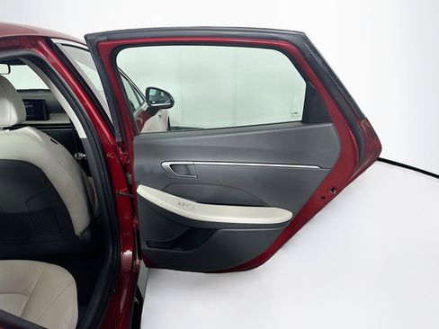 Used 2025 Hyundai Sonata SEL image 31