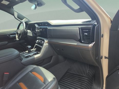 Used 2023 GMC Sierra 1500 AT4 w/ Technology Package AWD/4WD image 27