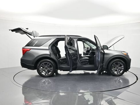 Certified 2023 Ford Explorer XLT w/ Equipment Group 202A RWD image 49