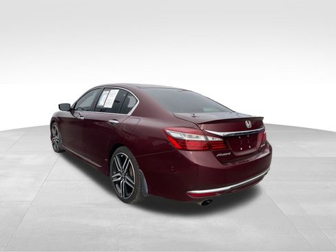 Used 2016 Honda Accord Sport image 7