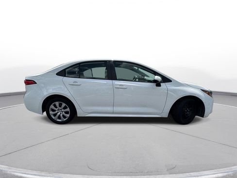 Used 2024 Toyota Corolla LE image 6