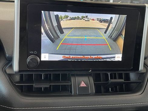 Used 2023 Toyota RAV4 LE FWD image 16