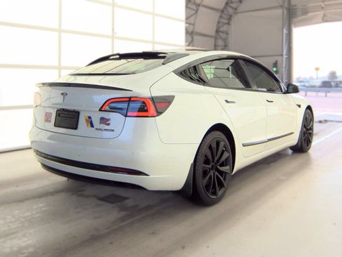 Used 2022 Tesla Model 3 Long Range AWD/4WD image 3