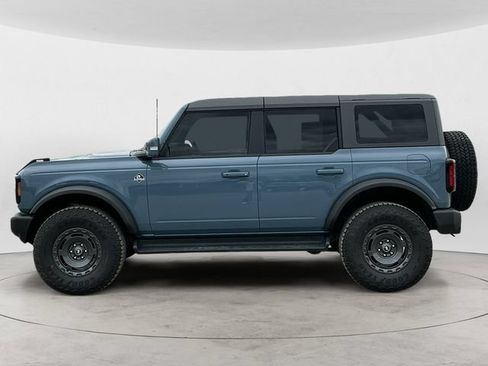 Certified 2025 Ford Bronco Outer Banks w/ Sasquatch Package AWD/4WD image 2