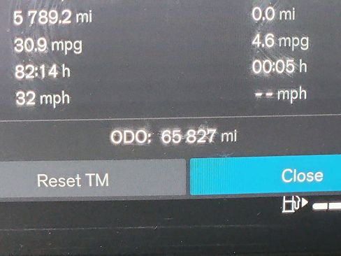 Used 2023 Volvo XC60 B5 Plus w/ Protection Package Premier image 18