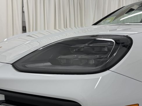 New 2026 Porsche Cayenne S AWD/4WD image 17