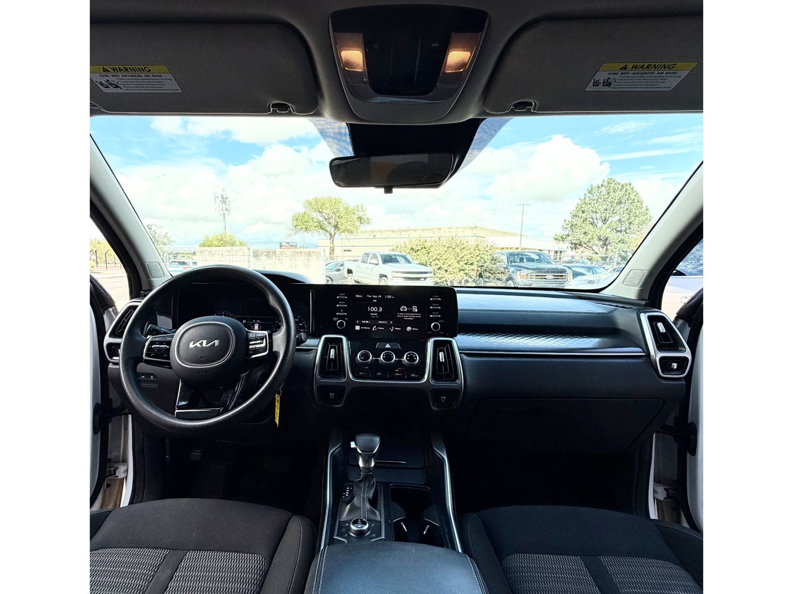 Used 2022 Kia Sorento LX AWD/4WD image 19