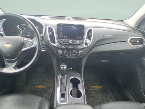 Used 2020 Chevrolet Equinox Premier AWD/4WD image 2