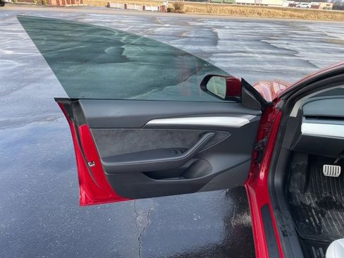 Used 2023 Tesla Model 3 Performance image 16