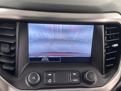 Used 2023 GMC Acadia SLE w/ Driver Convenience Package image 28