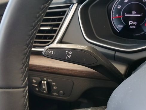 Certified 2025 Audi Q5 2.0T Premium Plus w/ Premium Plus Package image 29