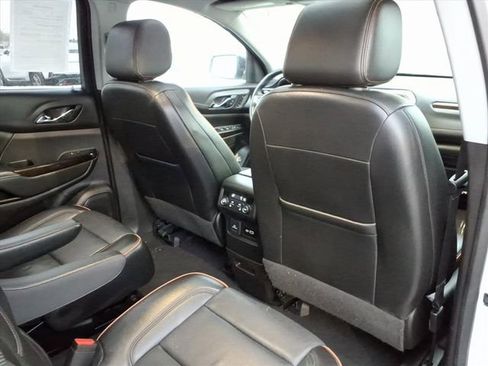 Used 2023 GMC Acadia AT4 w/ Technology Package image 22