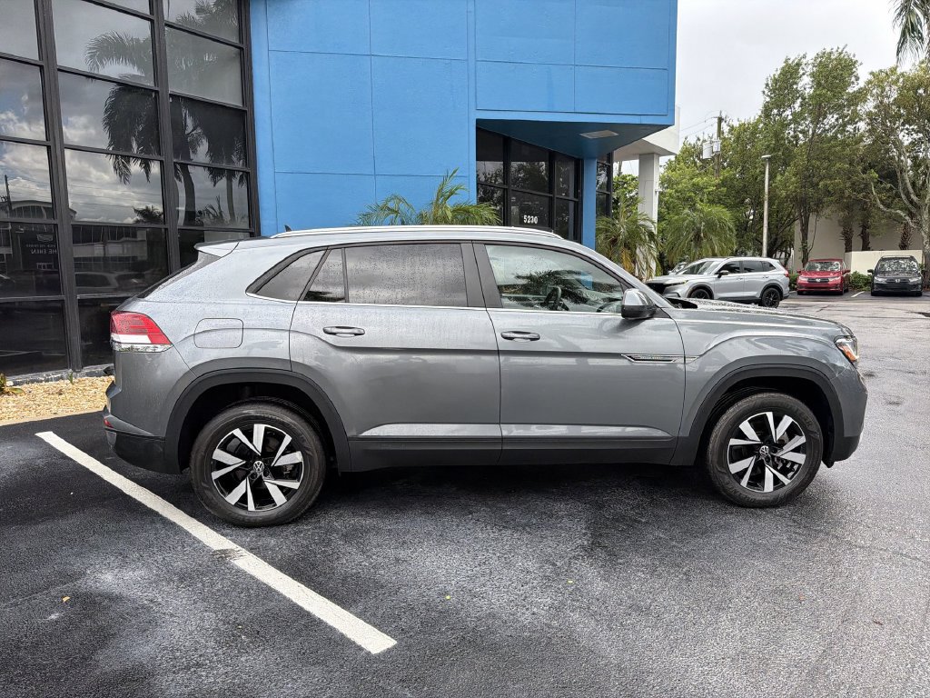 Used 2023 Volkswagen Atlas Cross Sport SE AWD/4WD image 20