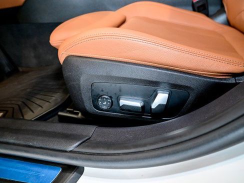 Used 2023 BMW 330i xDrive Sedan w/ Driving Assistance Package image 42