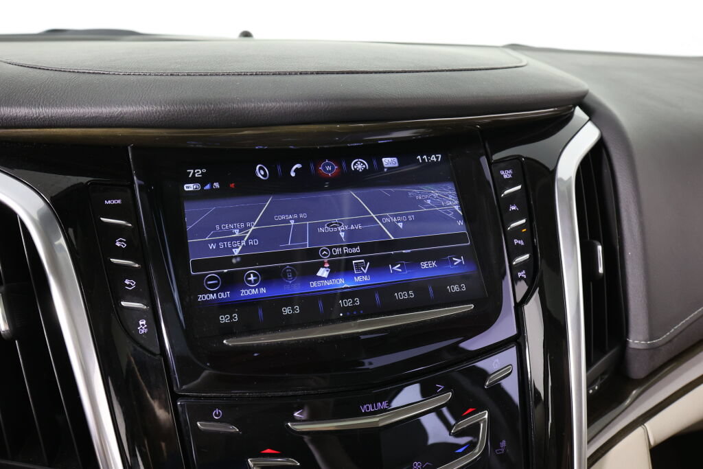 Used 2020 Cadillac Escalade Luxury AWD/4WD image 38