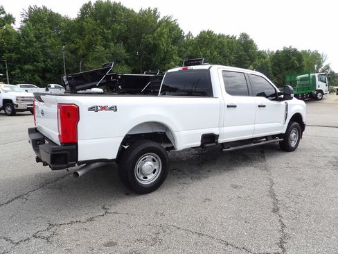 Used 2024 Ford F250 XL AWD/4WD image 8
