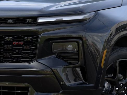 New 2026 Chevrolet Traverse RS w/ LPO, Floor Liner Package AWD/4WD image 10