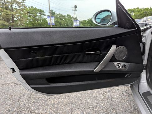Used 2004 BMW Z4 3.0i image 11
