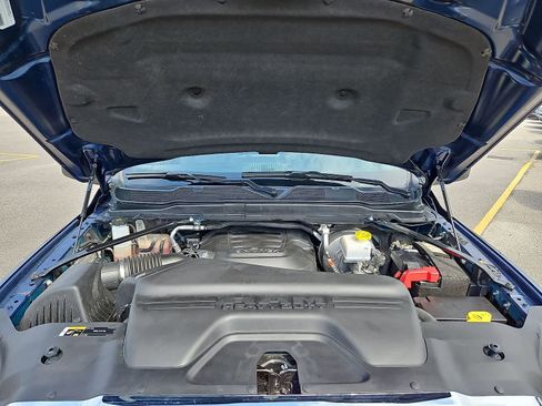 Used 2024 RAM 2500 Big Horn AWD/4WD image 34