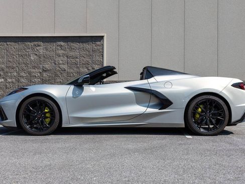 Used 2023 Chevrolet Corvette Stingray Preferred Conv RWD image 32