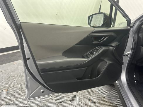Used 2024 Subaru Crosstrek 2.0i Premium image 11