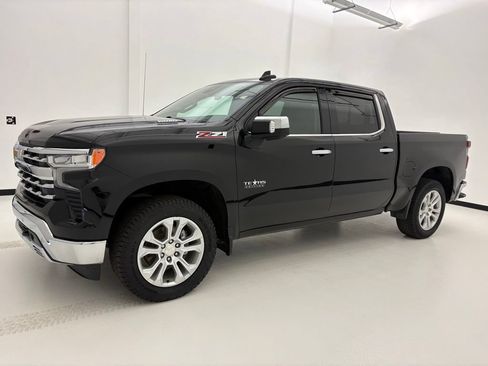 Used 2023 Chevrolet Silverado 1500 LTZ AWD/4WD image 26
