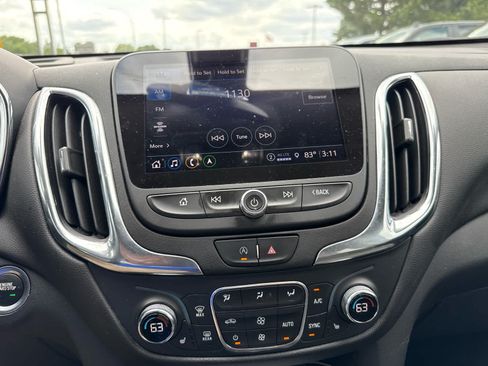 Used 2024 Chevrolet Equinox LT AWD/4WD image 10