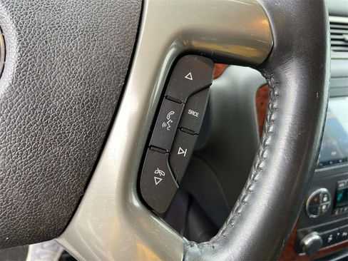 Used 2012 Chevrolet Avalanche LT w/ All-Star Edition image 30