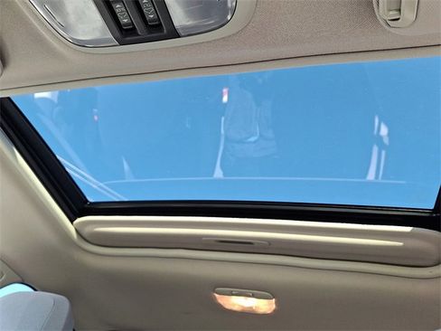 Used 2023 Subaru Crosstrek 2.0i Premium image 14