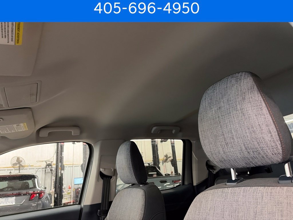 Used 2022 Ford Maverick XLT FWD image 6