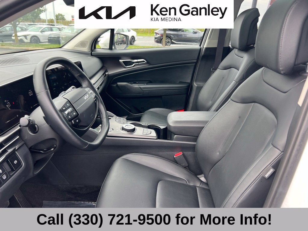 Certified 2026 Kia Sportage EX w/ EX Panoramic Sunroof Package AWD/4WD image 40
