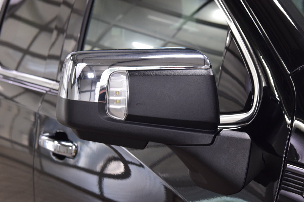 Used 2024 GMC Sierra 1500 Denali Ultimate AWD/4WD image 18