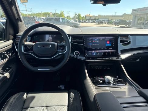 New 2026 Jeep Grand Wagoneer L Summit AWD/4WD image 22