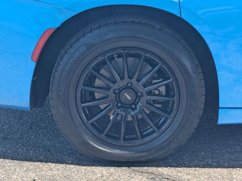 Used 2023 Dodge Charger SXT w/ Cold Weather Package RWD image 10