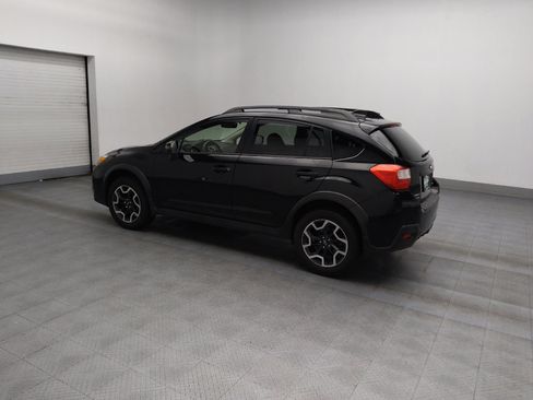 Used 2017 Subaru Crosstrek 2.0i Limited image 3