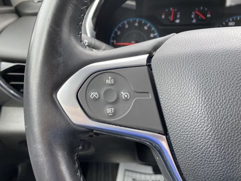 Used 2021 Chevrolet Traverse LT image 19