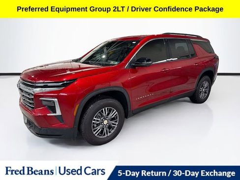 Used 2026 Chevrolet Traverse LT w/ Driver Confidence Package image 3