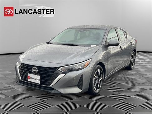 Used 2024 Nissan Sentra SV image 3