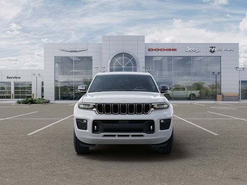 New 2025 Jeep Grand Cherokee Overland w/ Adv Protech Group III AWD/4WD image 7